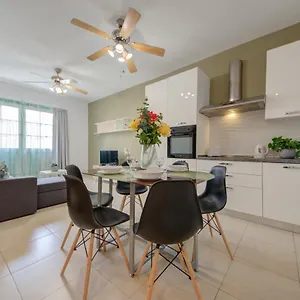 Appartamento Azure Haven - And Penthouse By Shortletsmalta